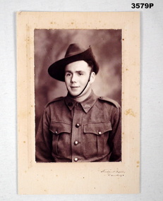 Photo of an Australian soldier WW2