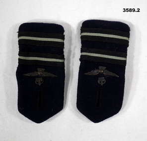  Two RAAF shoulder rank epaulettes.