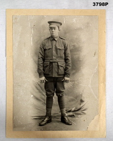 Photograph of a WW1 soldier Standing.
