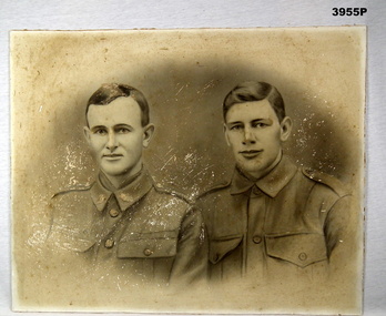 Sepia tone enhanced photo of two soldiers WW1.
