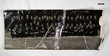 Photo of a large group of RAAF men WW2