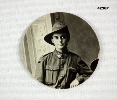 Small circular photo of an AIF soldier