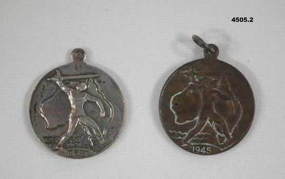 Medallion, Victory medal 1945