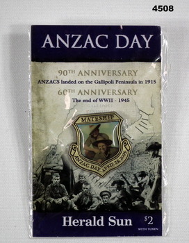 Badge, mateship ANZAC Day 2005