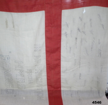 HMAS Bendigo ships ensign WW2