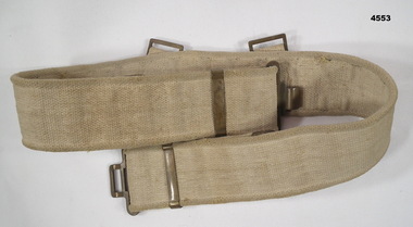 Khaki webbing belt c. 1939 - 45