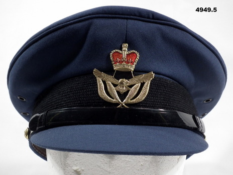 RAAF hat with badge and band.