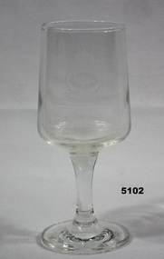 Engraved wine glass Royal Australian Nursing Corps Assn.