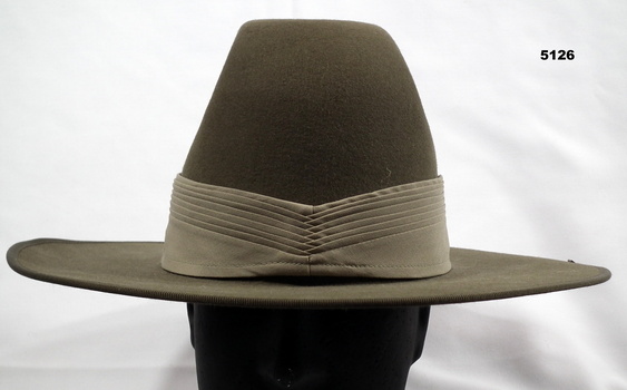 Australian Army felt slouch hat with seven fold puggaree.