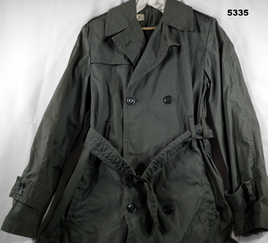 Cotton and Nylon, Army green, Raincoat.