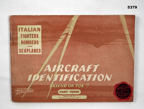 BOOKLET ON AIRCRAFT IDENTIFICATION IN WW2 - ITALIAN AIRCRAFT.
