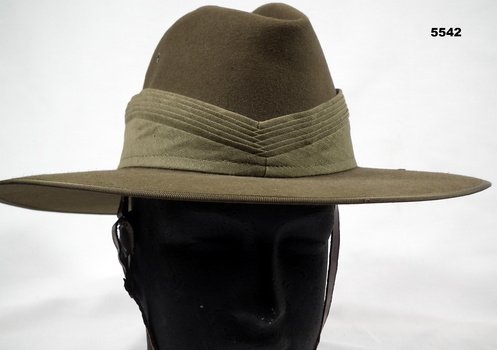 Australian Army slouch hat with a seven-pleat puggaree.