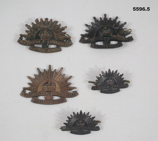 Badge - BADGES, RISING SUN, c. 1939 - 44