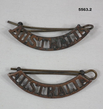 "Australia Badge", copper coloured.