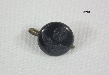 Dark brown 14 mm small bakelite button for German tunics