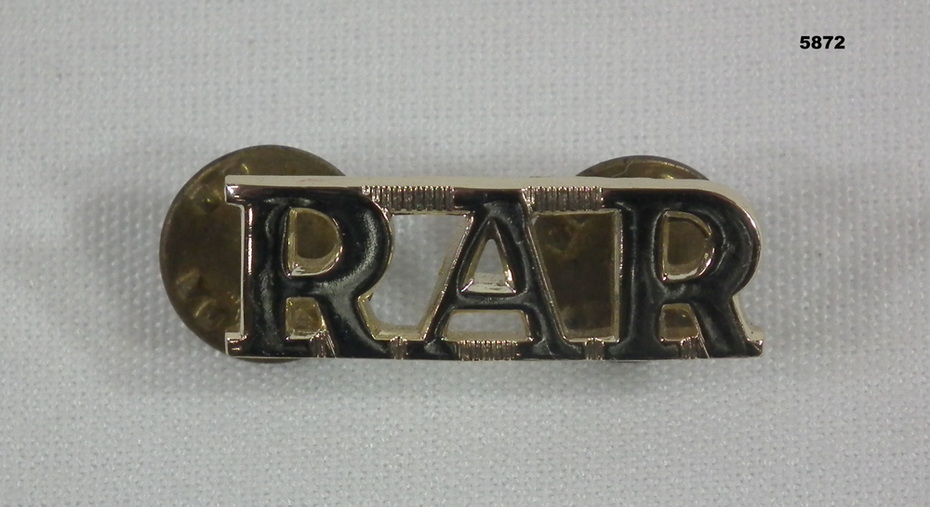 Badge BADGE RAR Aust Army 1962 1972