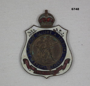 Returned Service Badge from WW1.