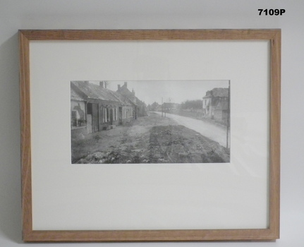 Framed photograph WW1 "Camera on the Somme".