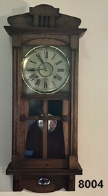 Pendulum clock with plaque 1921.