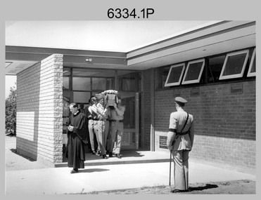 Military Funeral, Army Headquarters Survey Regiment Personnel Mildura, 1968. 
