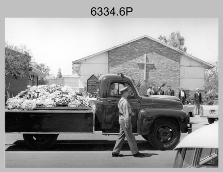 Military Funeral, Army Headquarters Survey Regiment Personnel Mildura, 1968. 