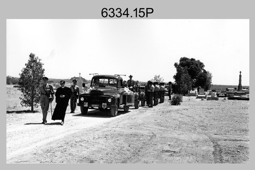 Military Funeral, Army Headquarters Survey Regiment Personnel Mildura, 1968. 