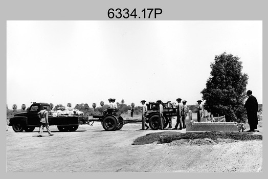 Military Funeral, Army Headquarters Survey Regiment Personnel Mildura, 1968. 