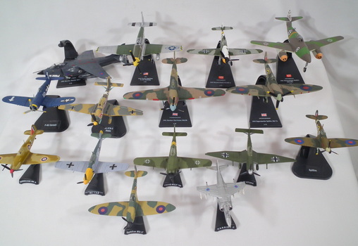 Collection of 15 Model planes and booklets.