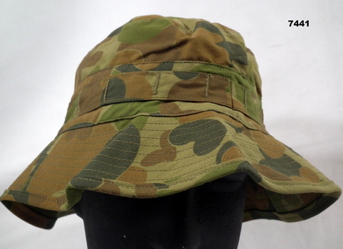 Australian Camouflage floppy bush hat.