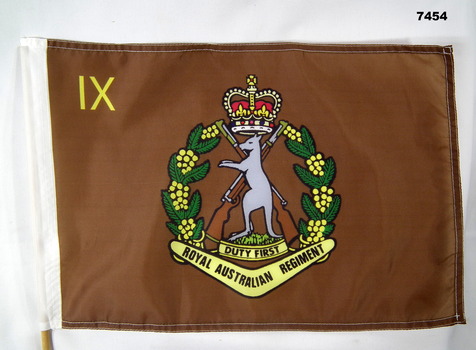 Small brown flag of 9 RAR.