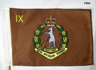 Small brown flag of 9 RAR.