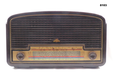 Brown Bakelite Astor radio from the 1950's.