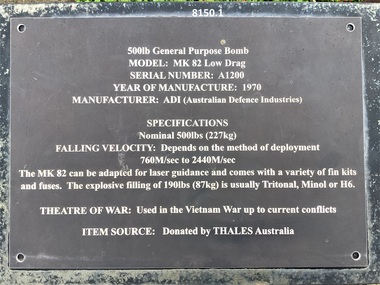 Plaque re details of a 500lb bomb.