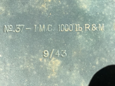 Written details on side of the 1000 lb bomb