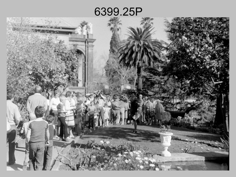 Open Day at the Army Survey Regiment, Fortuna Villa, Bendigo 1982. 