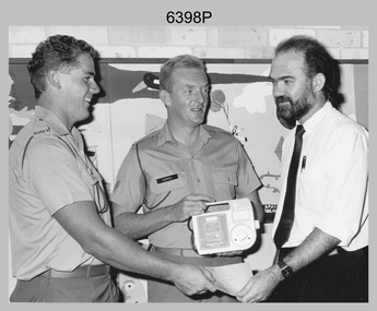 Presentation to the Prince of Wales Childrens’ Hospital by staff from 2 FD Svy Sqn in Sydney, 1989.  