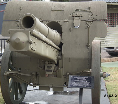 Photo of a German Heavy Field Howitzer.