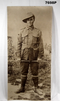 WW1 ANZAC SOLDIER IN UNIFORM.
