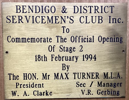 Plaque re the re development of the Servicemen's Club
