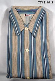Pair of men's pyjamas given to a soldier.