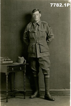 Richards, John 3593 57th Btn ; Series of six postcards from the album of Edgar Dawson DCM