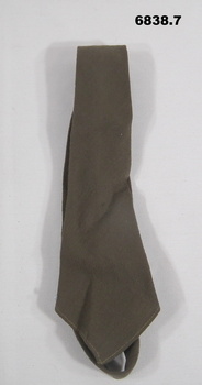 Service dress - Khaki Officers woollen tie.