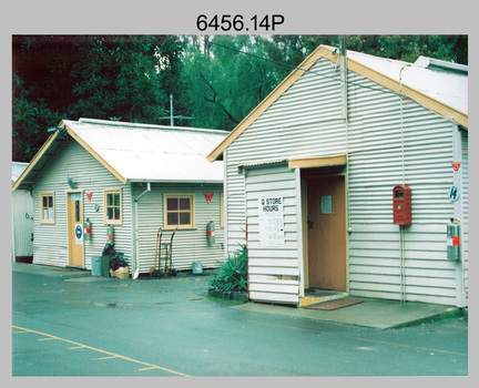 Army Survey Regiment’s Fortuna Villa and surrounding facilities.c1985.