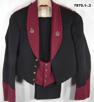 RAMC (BRITISH) MESS DRESS UNIFORM.