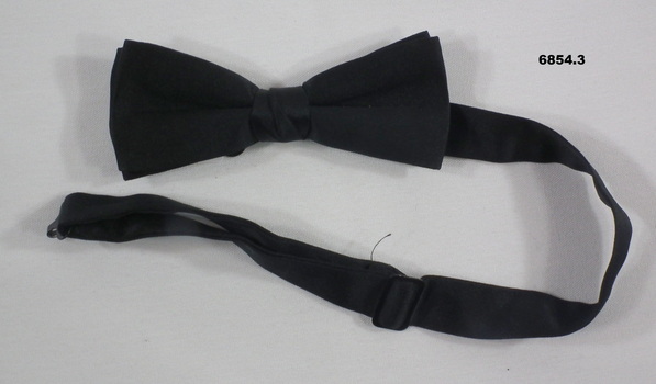 Formal Army Mess Attire - Black bow tie.