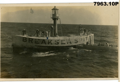 7963-10 holley Swains reef Queensland 1930s