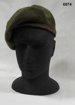 Clothing, military beret WW2 Khaki