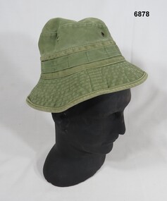 Military Army, Soldiers Bush hat, green floppy.