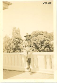 9779.10P Egypt Cairo Soldier standing no information