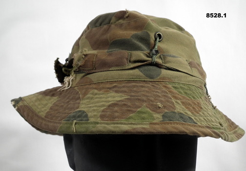 Parts of an Aust. Army Uniform - hat.